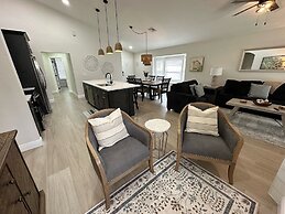 3067bal South Facing Pool & Spa - Free Pool Heat Special!!