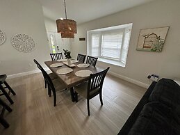 3067bal South Facing Pool & Spa - Free Pool Heat Special!!