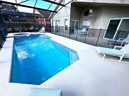 3067bal South Facing Pool & Spa - Free Pool Heat Special!!