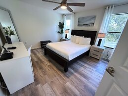 Updated Southern Dunes Pool Home