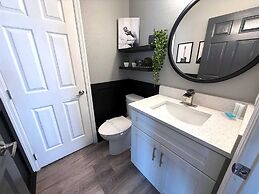 Updated Southern Dunes Pool Home