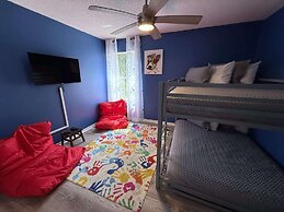 Updated Southern Dunes Pool Home