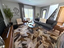 Updated Southern Dunes Pool Home