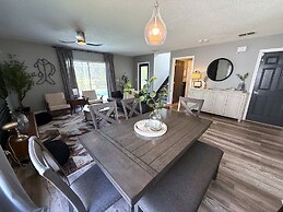 Updated Southern Dunes Pool Home