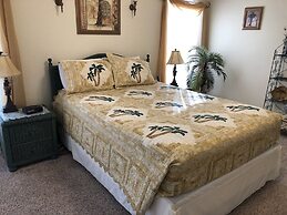 Southern Dunes Holiday Home, Private Pool Area