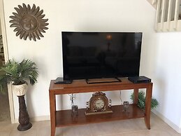 Southern Dunes Holiday Home, Private Pool Area