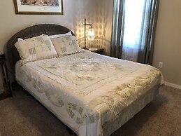 Southern Dunes Holiday Home, Private Pool Area