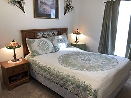 Southern Dunes Holiday Home, Private Pool Area