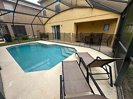 Beautiful 3 Bedroom Pool Villa in Southern Dunes