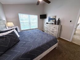 1116mcd Lake View in Southern Dunes - Free Pool Heat!!