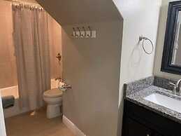 Beautiful Remodeled Private Pool Home