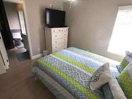 Beautiful Remodeled Private Pool Home