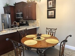 Golf Course Views, Southern Dunes Villa