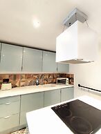 Tower Bridge Property