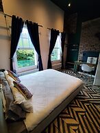 Tower Bridge Property