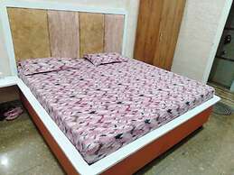 Goroomgo Guru kripa guest house Amritsar