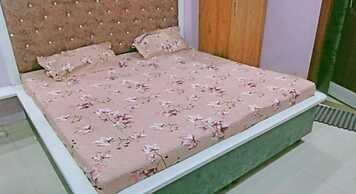 Goroomgo Guru kripa guest house Amritsar