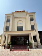 Hotel Vasu International