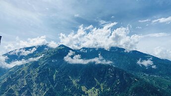 Cove The Glass House