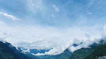 Cove The Glass House