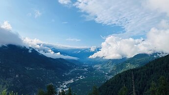 Cove The Glass House