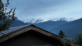 Cove The Glass House