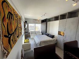 Fantastic Studio With Balcony Pool