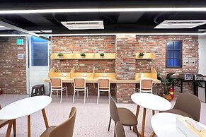 OYO Hostel Myeongdong 6