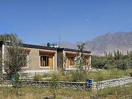 Hunder Tamarix Resort