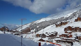 Stylish Apartment in Meribel