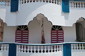 Holi-Wood Guesthouse