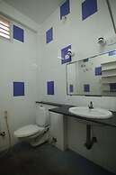 Holi-Wood Guesthouse