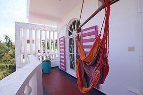 Holi-Wood Guesthouse