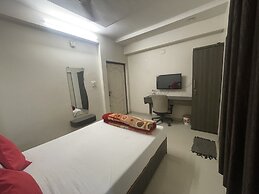 Goroomgo Narayan Executive Gujrat