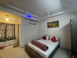 Goroomgo Narayan Executive Gujrat