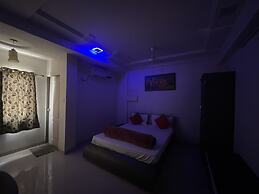 Goroomgo Narayan Executive Gujrat