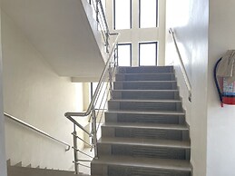 Goroomgo Narayan Executive Gujrat