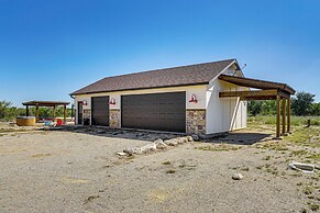 Hot Tub + Fire Pit: Possum Kingdom Lake Retreat!