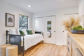 < 1 Mi to Seabrook Island Beach: Golf-view Villa!