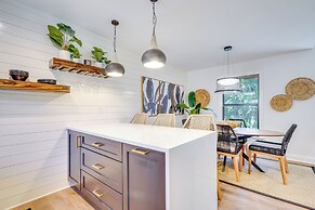 < 1 Mi to Seabrook Island Beach: Golf-view Villa!