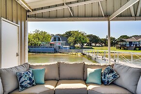 Lakefront Home w/ Private Dock in Graford!