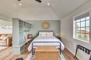 Idyllic Enumclaw Studio w/ Mount Rainier Views