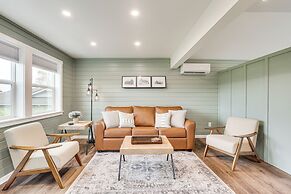 Idyllic Enumclaw Studio w/ Mount Rainier Views