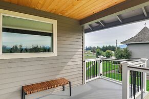 Idyllic Enumclaw Studio w/ Mount Rainier Views