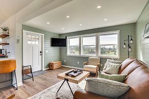 Idyllic Enumclaw Studio w/ Mount Rainier Views