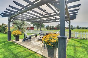 Idyllic Enumclaw Studio w/ Mount Rainier Views