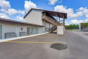 Table Rock Lake Access at Cozy Lakeside Escape