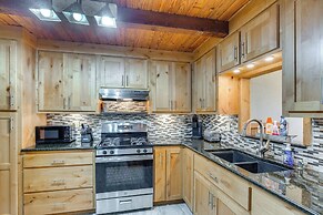 Lake Palestine Home w/ Boat Dock & View!
