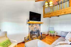 Lake Palestine Home w/ Boat Dock & View!