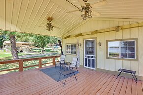 Lake Palestine Home w/ Boat Dock & View!